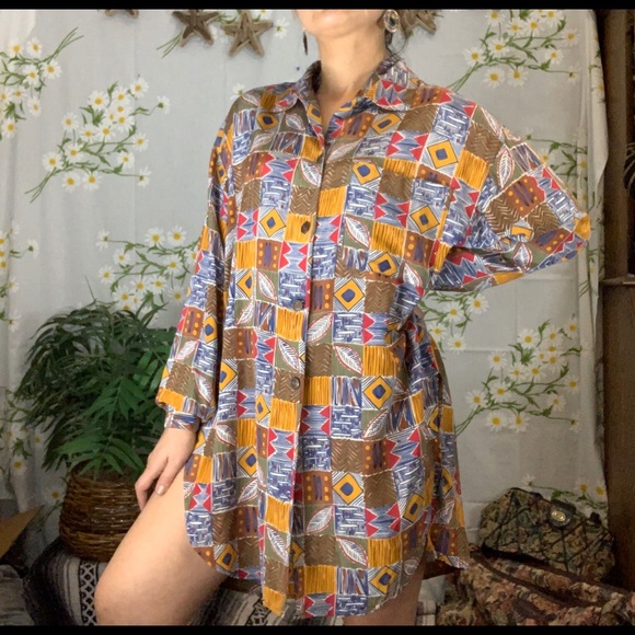 Vintage Dresses & Skirts - Vintage Silk African Patterned Shirt Dress